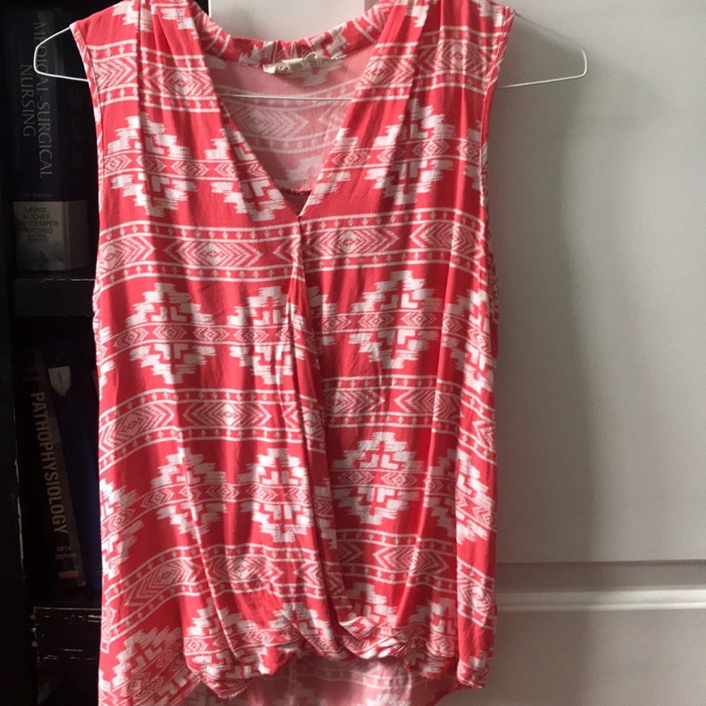 V neck tribal print shirt